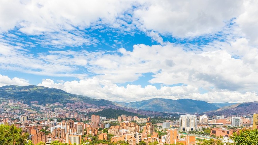 ¿Es seguro viajar a Medellín en 2026?