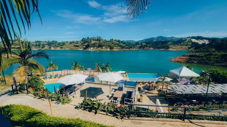 Guía definitiva para visitar Guatapé y la Piedra del Peñol en un día
