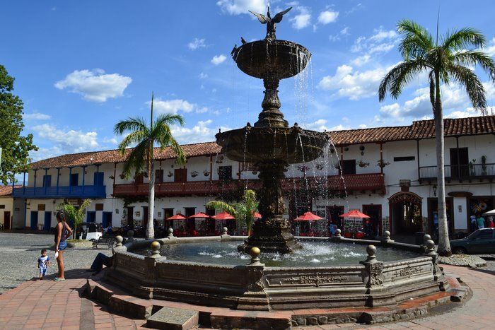 Santa Fe de Antioquia: guía del pueblo colonial